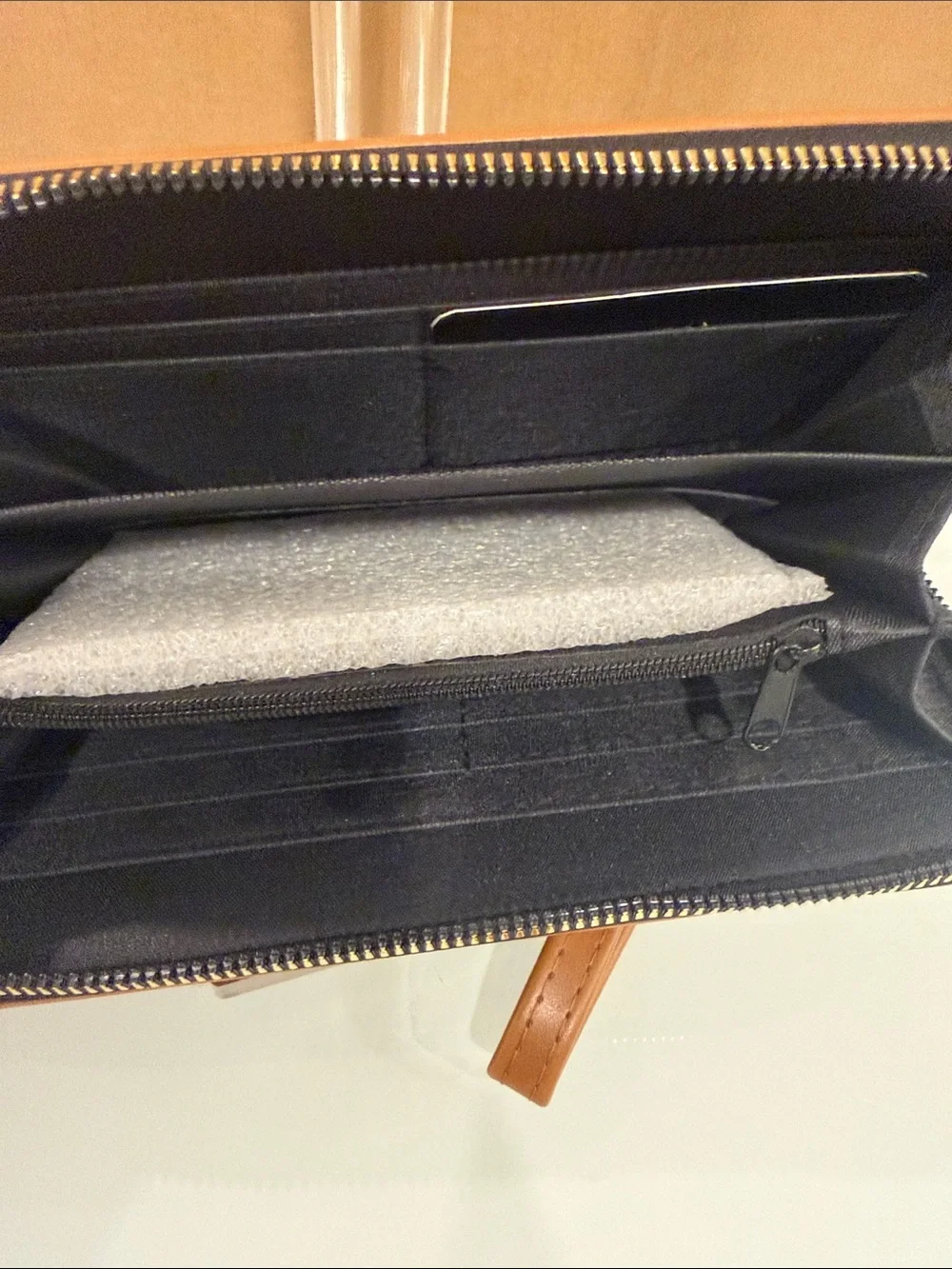 Beverly Hills Polo Club Brown Zip-Around Men's Wallet with Wrist Strap